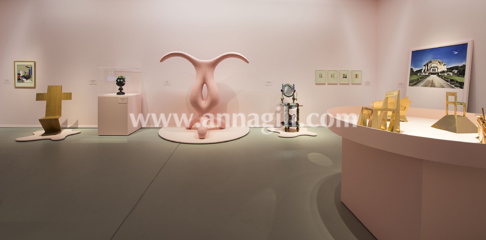 CRO at MONDO MENDINI exhibition